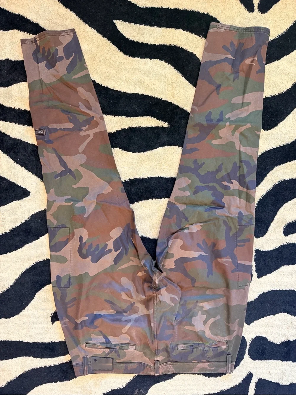 John Varvatos Green & Brown Camo Cargo Pants - Picture 3 of 3